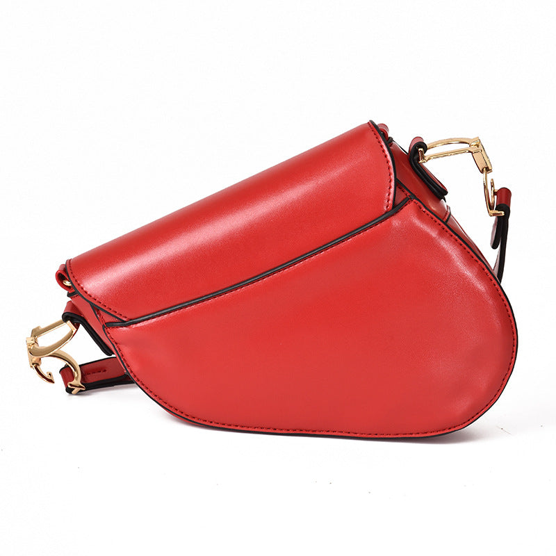 WW | Damen Schultertasche - Exklusive PU-Leder Satteltasche mit breitem Riemen und luxuriösem Aussehen