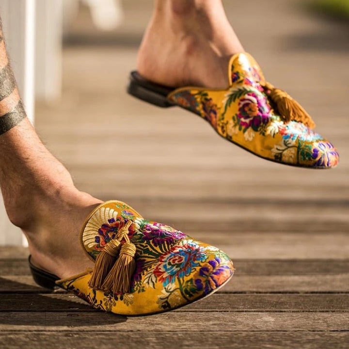 W&W Mode | Schuhe mit floralen Quasten