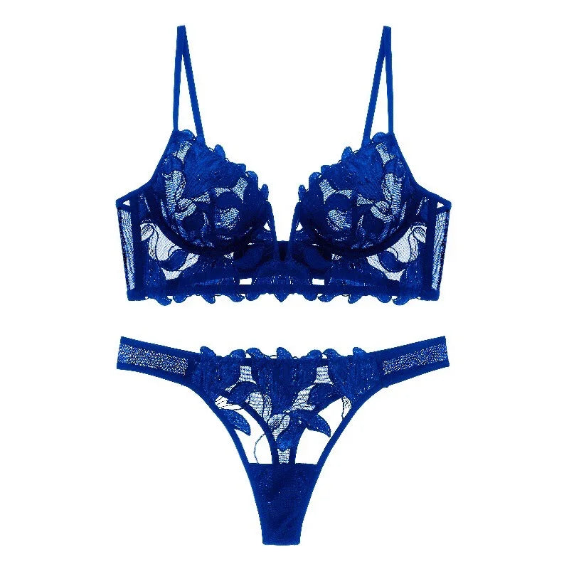 Dessous-Set mit femininem Design
