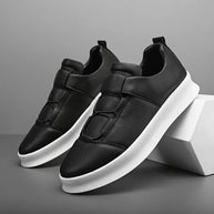 WW | Moderne Leder-Sneaker mit niedrigem Schaft