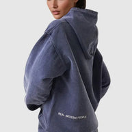 WW | Bequemer Kapuzenpulli Mit Modernem Culture Design Stil Und Komfort Vereint