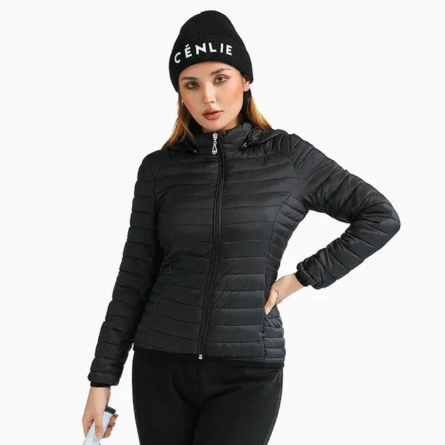 W&W Mode trifft Komfort: Die FrostGuard Winterjacke mit Kapuze