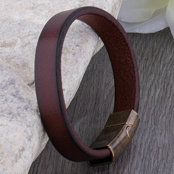 WW | Robuste Lederarmband mit Messingschließe