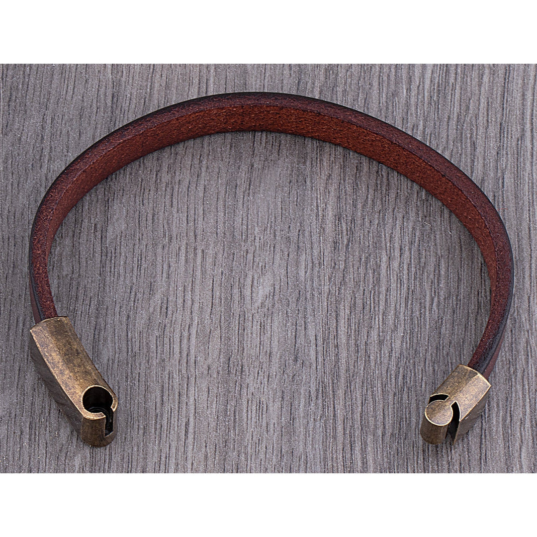 W&W Mode | Robuste Lederarmband mit Messingschließe