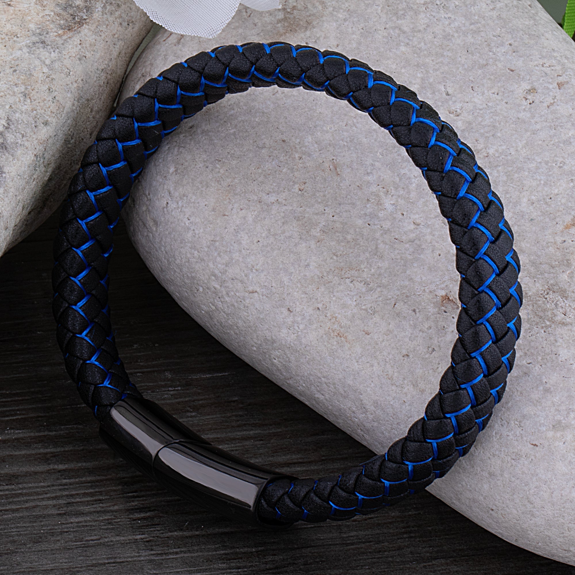 WW | Coole Lederarmband mit Schwarz und Blau Detail