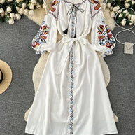 WW | Bestickte Maxikleid aus Leinen mit Laternenärmeln Virjelyn