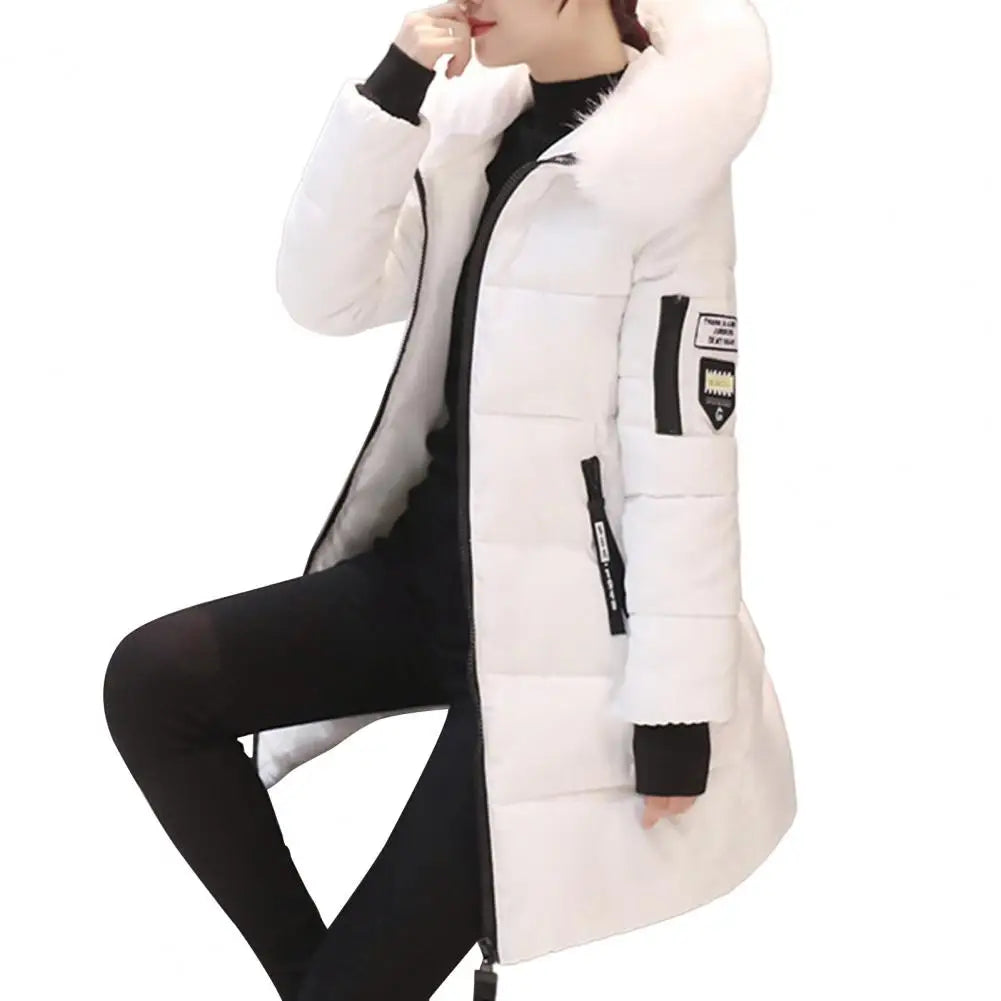 W&W Mode | Winterjacke mit auffälligem Kragen und Applikationen
