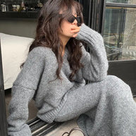 WW | Zweiteiliges Set aus Strickpullover und Rock
