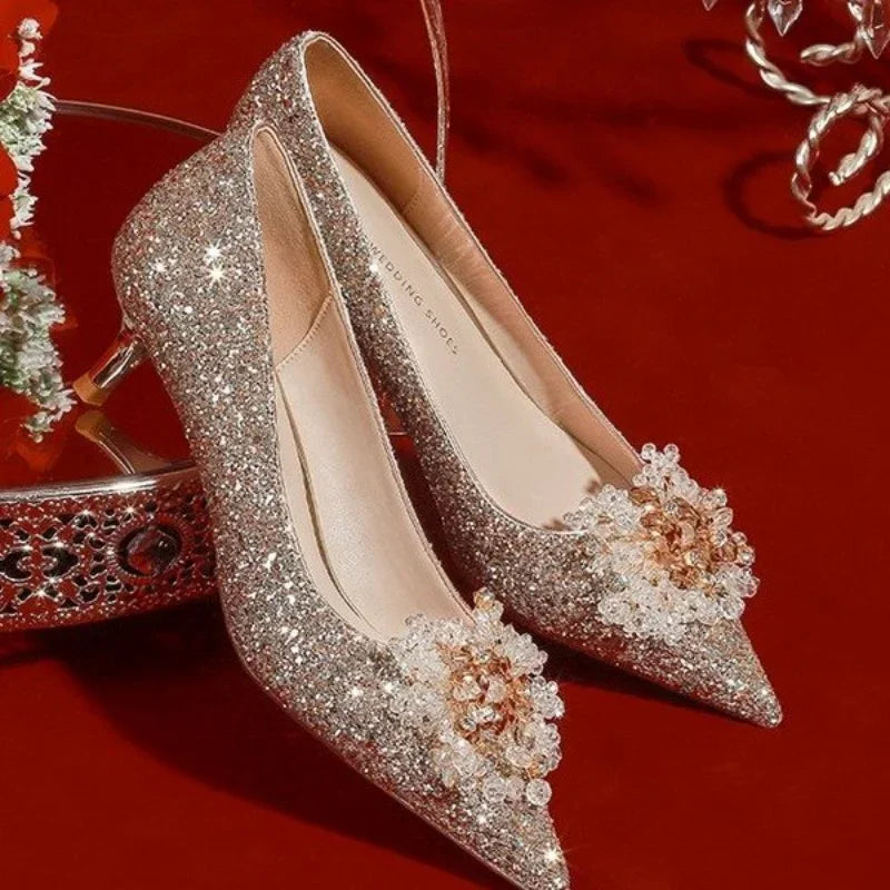 WW | Goldener Kompass-Pump-Schuhe