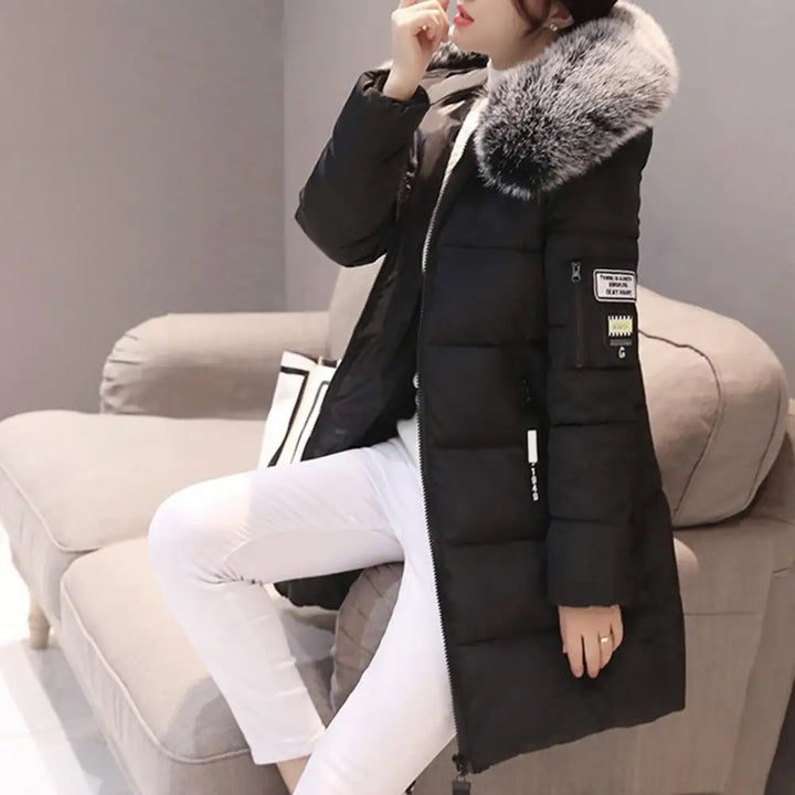 W&W Mode | Winterjacke mit auffälligem Kragen und Applikationen