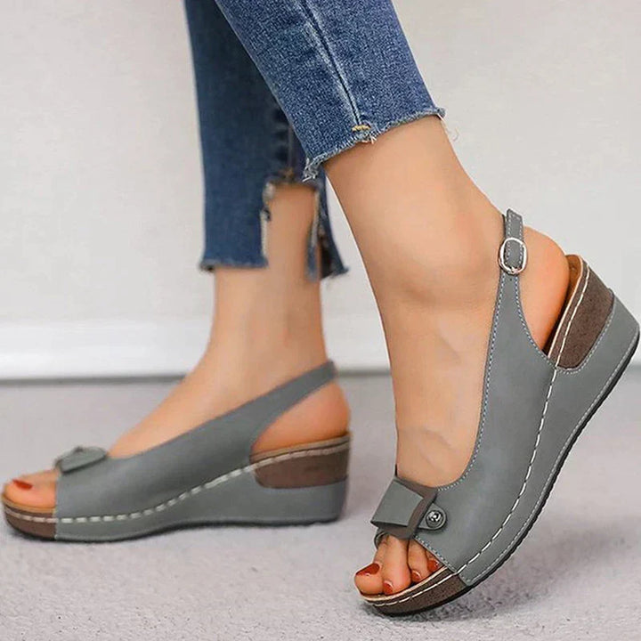 W&W Mode | Orthopädische Sandalen mit weichen Absätzen
