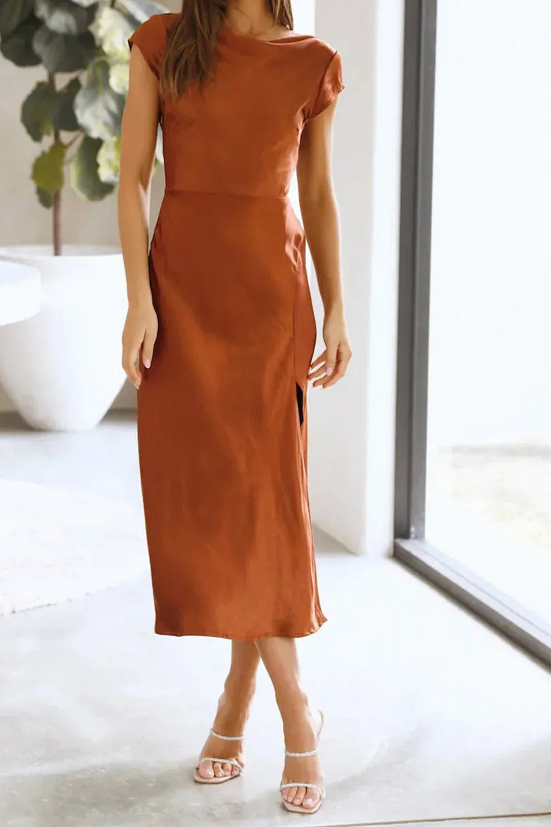 W&W Mode - Elegantes Slik-Kleid