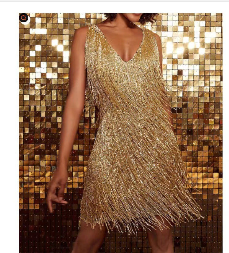 WW | Modisches kurzes Damenkleid - Ausgabe 2024