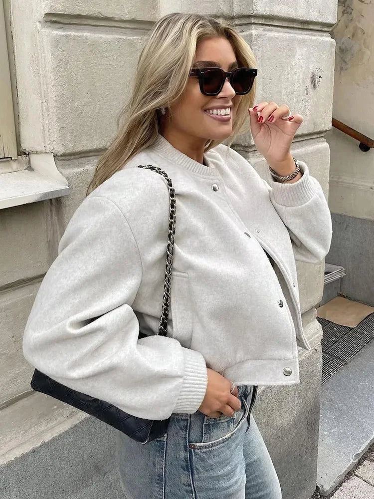 W&W Mode | Stilvolles Cropped Bomberjacke