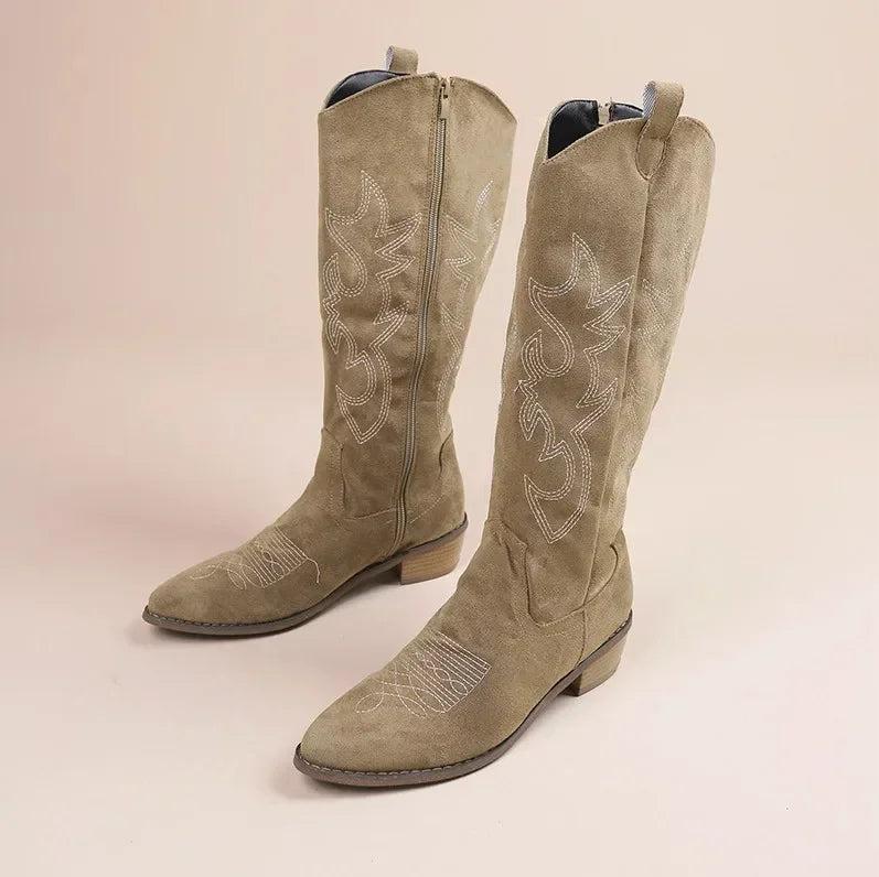 W&W Mode | Kniehohe Cowboystiefel Stickerei Detail