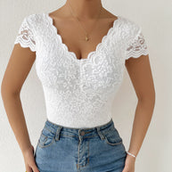 WW | Fit V-ausschnitt Spitzenbodysuit Atmungsaktives Stretchmaterial Elegante Ganzjahresbekleidung