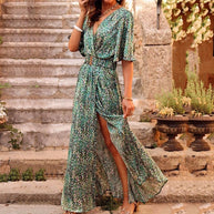 Maxikleid mit hohem Schlitz