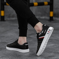 WW | Sportliche Sneakers