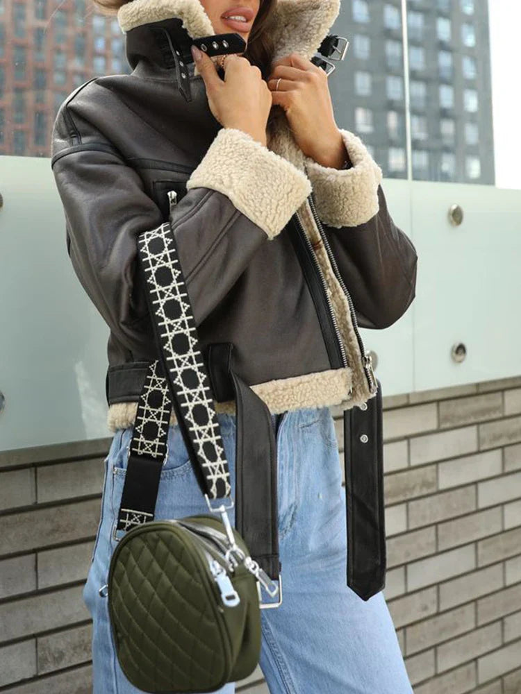 WW - Kurze Faux-Fur-Jacke