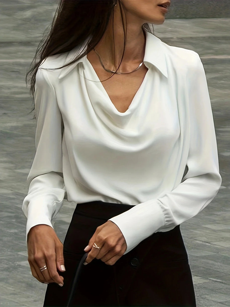 WW | weiße Bluse mit Wasserfallkragen