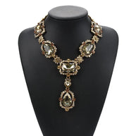 WW | Statement Rhinestones Schmuck Große Edelstein Gem Stein Kristall Viktorianischer Schmuck Grüner Smaragd Bib Halskette für Frauen