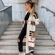 WW - Lange gestreifte Strickjacke