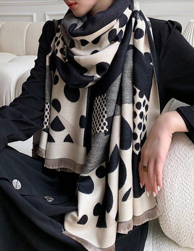 WW | Zeitloser Grafik Schal