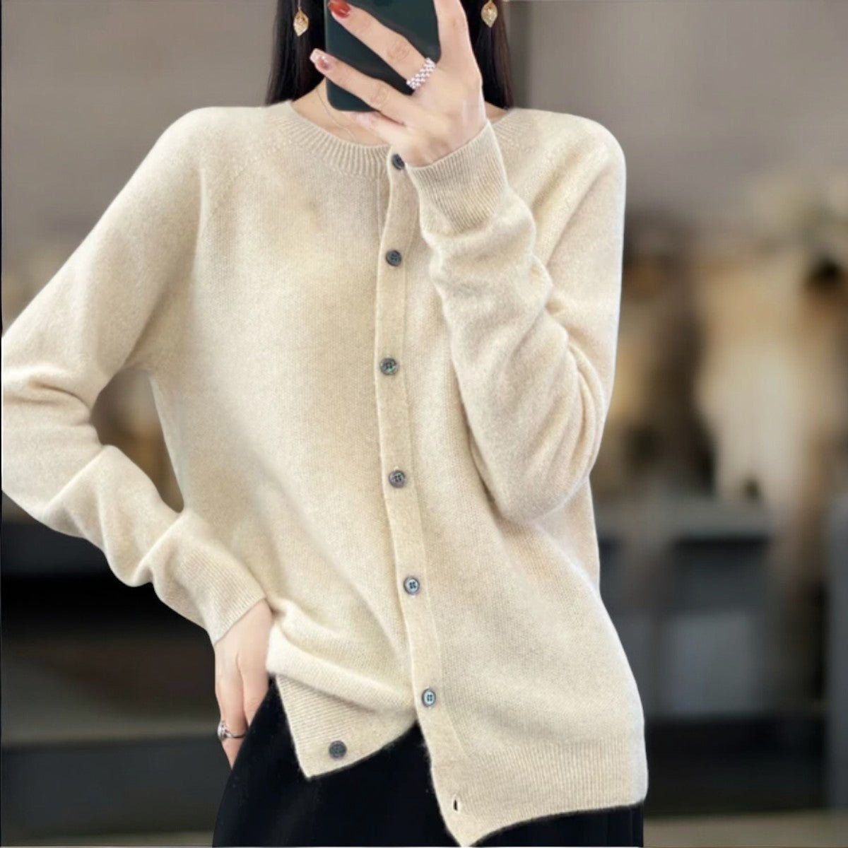 WW | Klassische Wollstrickjacke