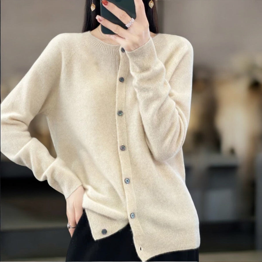 WW | Klassische Wollstrickjacke
