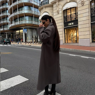 WW | Oversized Mantel