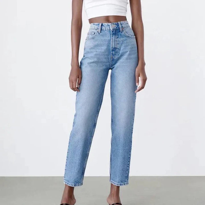 W&W Mode | Hochgeschnittene Jeans mit geradem Bein