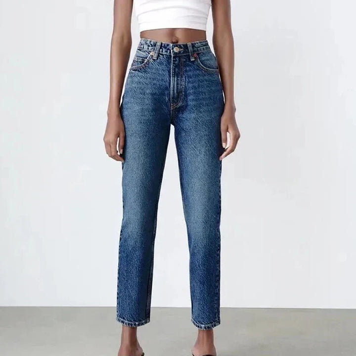W&W Mode | Hochgeschnittene Jeans mit geradem Bein