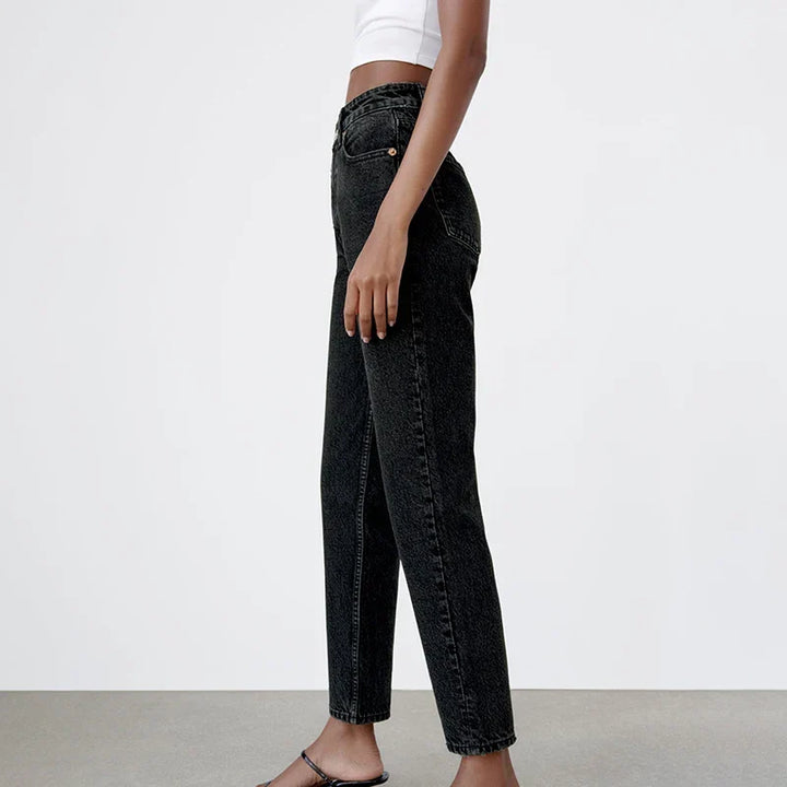W&W Mode | Hochgeschnittene Jeans mit geradem Bein