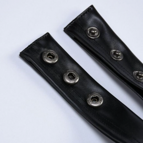 Mini aus Leder mit Neckholder und offenem Rücken