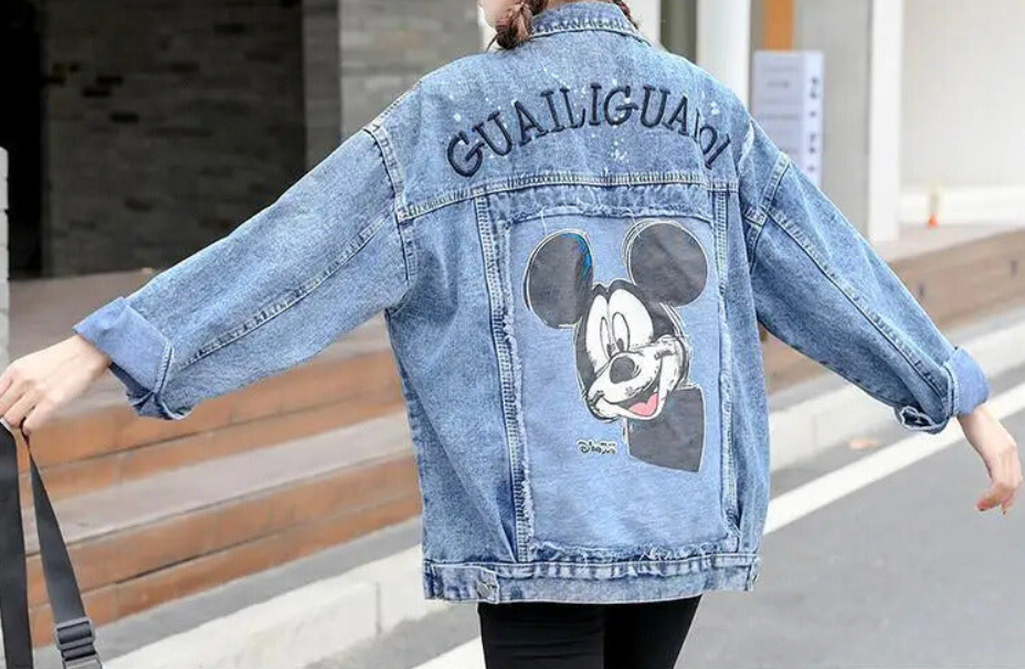 Damen-Jeansjacke im modernen Stil