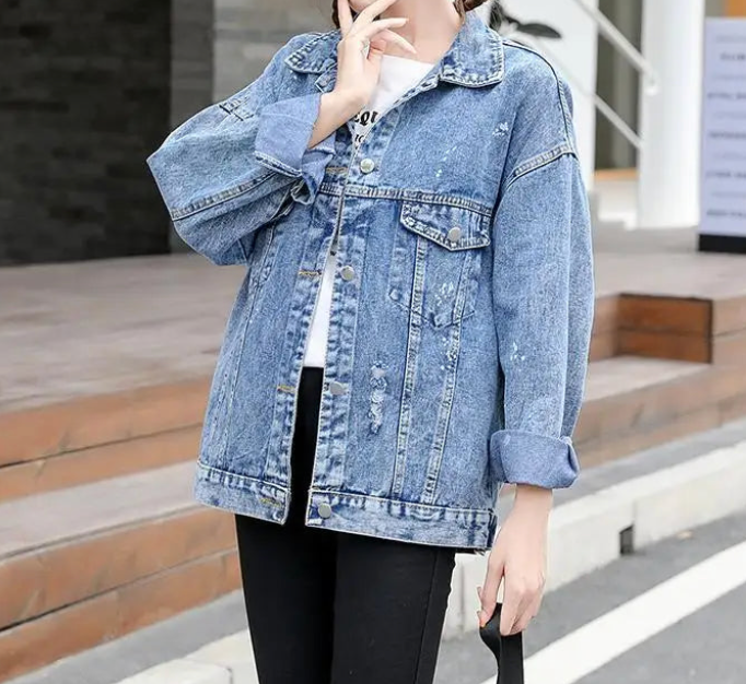 Damen-Jeansjacke im modernen Stil