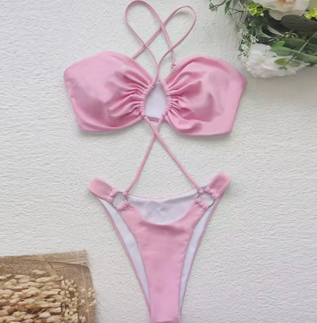 WW | Bikini mit Cut-outs und O-Ring-Detail