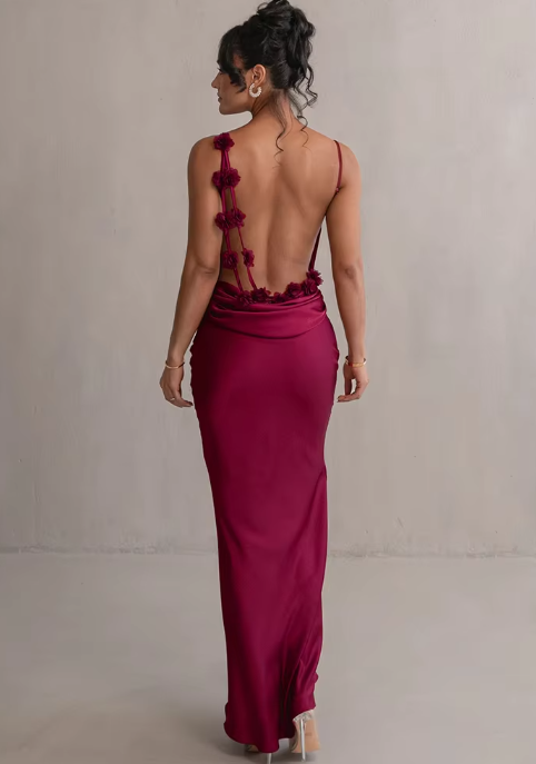 W&W Mode | Modisches Florales Kleid Mit Drapiertem Rückenausschnitt