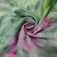 WW | Farbenfrohes, Sexy Maxikleid mit Halo-Färbedruck und Abnehmbarem Schal
