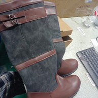 WW | Outdoor-Stiefel mit hohem Schaft und Schnallen - Leder-Regenstiefel für Damen