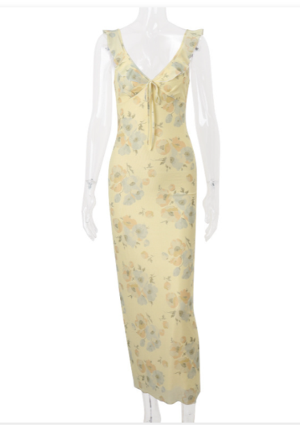 Damen Maxikleid mit zartem Blumenmuster und femininem Rüschendesign WW