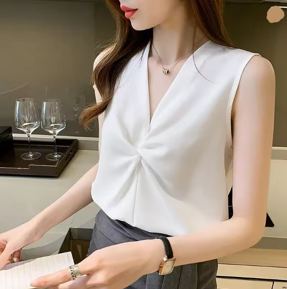 Damen Oberteil mit schickem Knoten-Detail und elegantem V-Ausschnitt W&W Mode