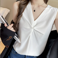 Damen Oberteil mit schickem Knoten-Detail und elegantem V-Ausschnitt W&W