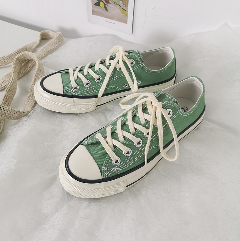 Damen Sneakers im trendigen Vintage-Design mit bequemer Schnürung und atmungsaktiver Obermaterialkombination WW