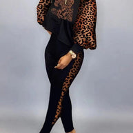 Damen Athleisure Set mit modischen Leopardenärmel und Slim Fit WW