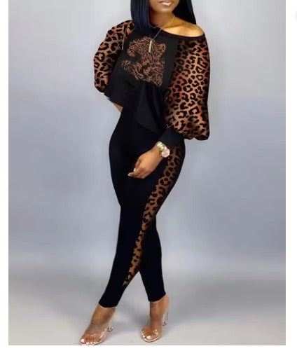 Damen Athleisure Set mit modischen Leopardenärmel und Slim Fit WW