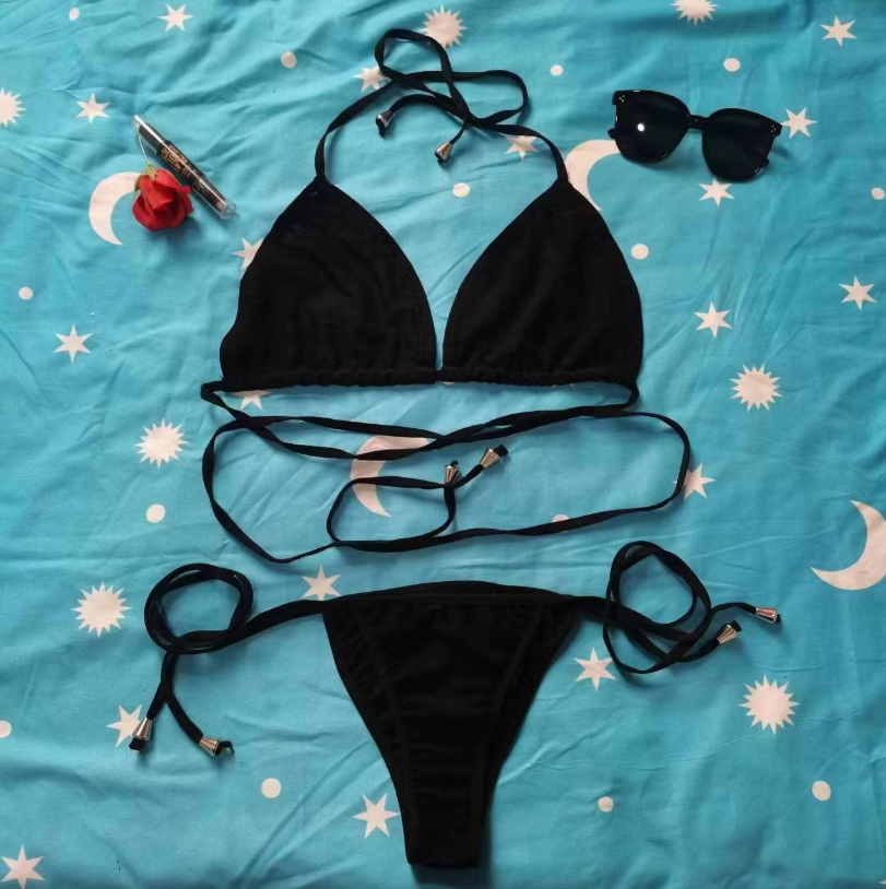 WW Bikini mit Spitze – Keine Bräunungsstreifen, nur heiße Kurven