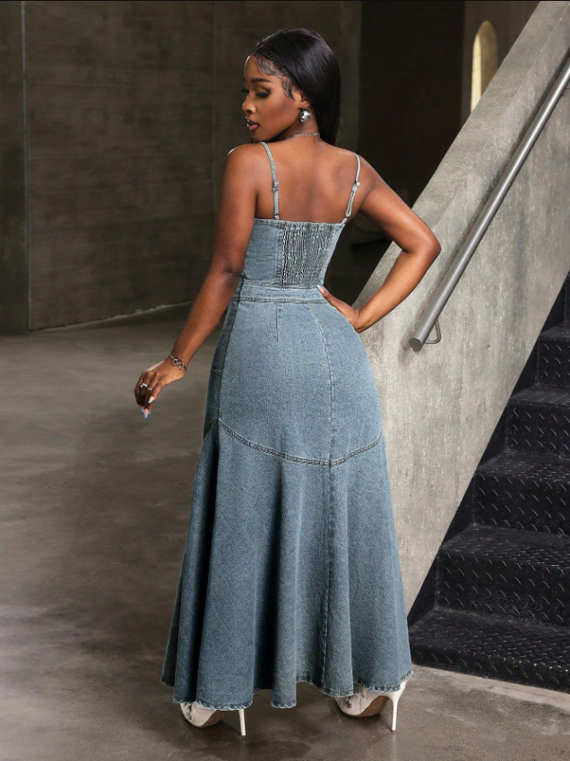 WW | Vintage Denim Spaghettiträgerkleid mit Quadratischem Kragen