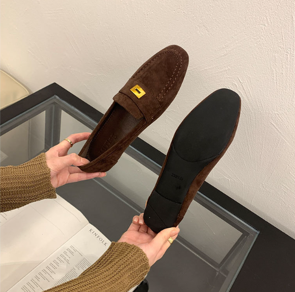 W&W Mode | Britische Schuhe Aus Leichtem Wildleder