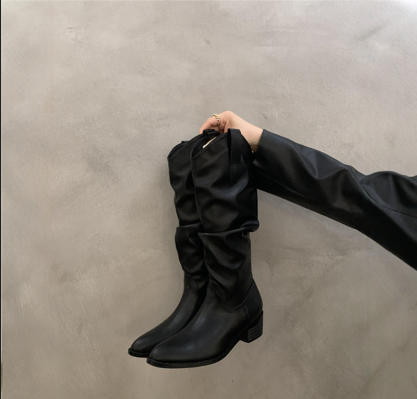 WW - Vintage-Stiefel aus Wildleder mit Rüschen